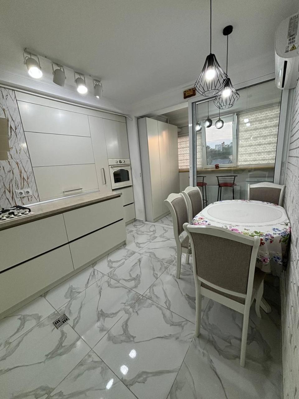 White Apartamento Chişinău
